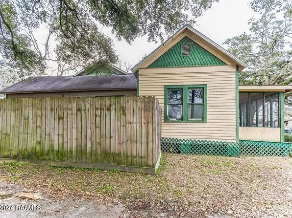 626 N Ave E, Crowley, LA 70526