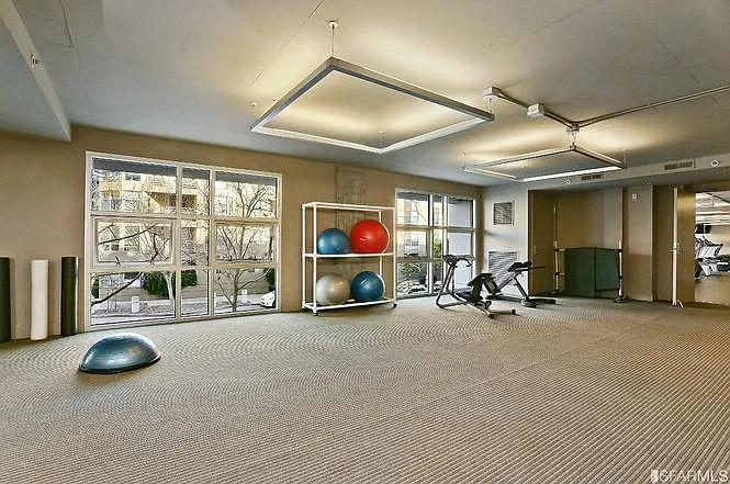 200 Brannan St #244 — Photo 28