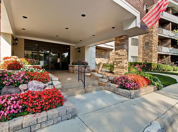 2nd image of 3300 Carriage Way Dr #319
