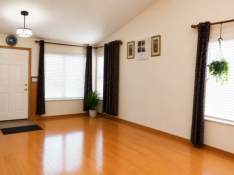 127 W Amberley Dr #127 — Photo 3