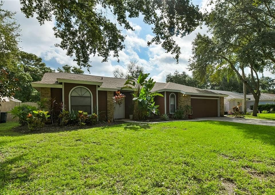 1st image of 8355 Palm Lakes Ct