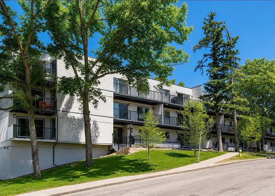 1st image of 355 N 5th Ave NE #101