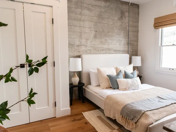 87 S Oak St #201-220, Ventura, CA 93001