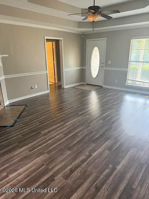 3 bed, 2.0 bath, 1229 sqft, $1,500 — Photo 2