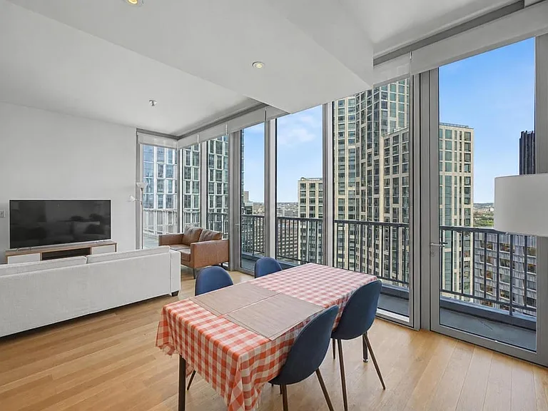 430 Albee Sq #28B — Photo 5
