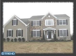 45 Venuti Dr, Aston, PA 19014