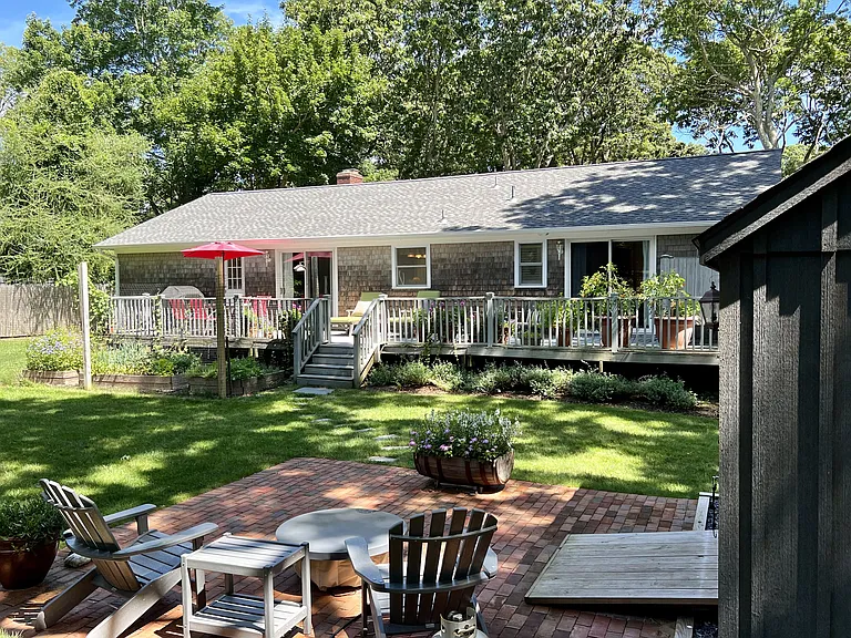 16 Beechwood Dr — Photo 16