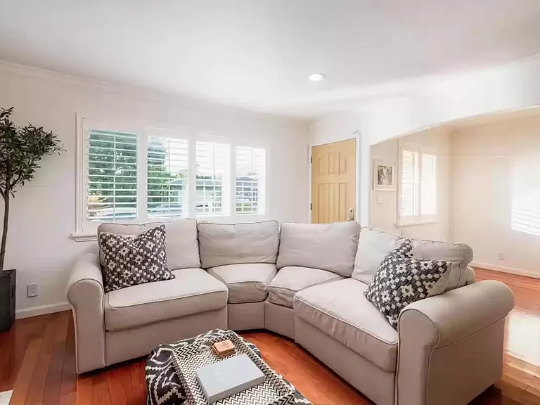 541 Caleb Pl — Photo 5