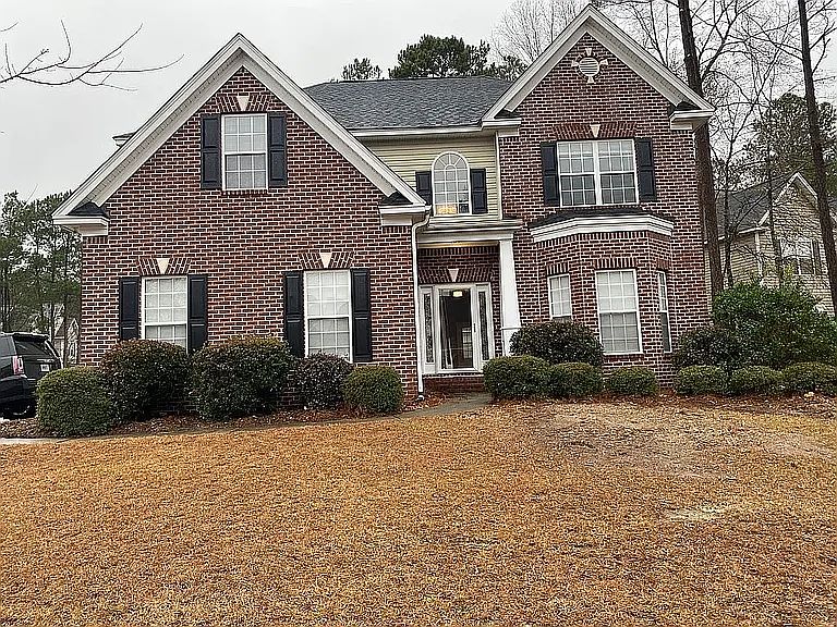 1st image of 214 Castlebury Dr