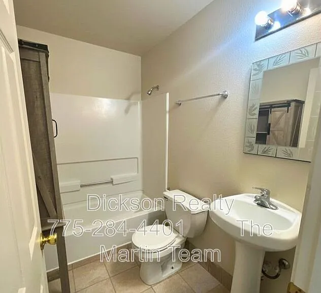863 Blizzard Ct — Photo 5