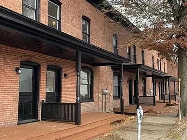 816 Monroe St, Stroudsburg, PA 18360