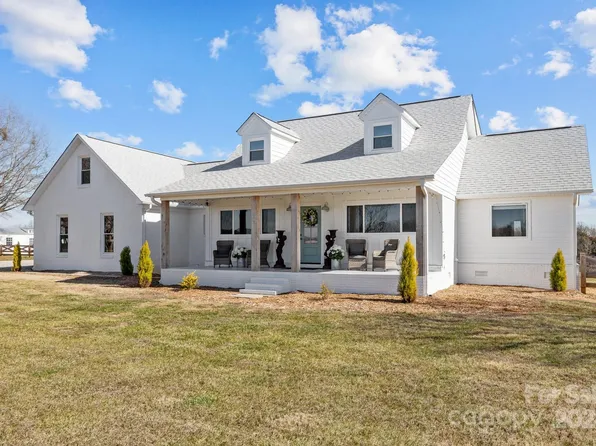 1692 Owls Den Rd, Lincolnton, NC 28092