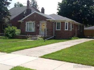 15738 Crescentwood Ave, Eastpointe, MI 48021