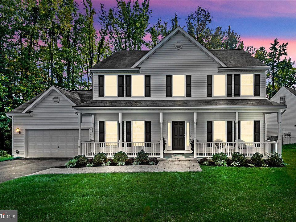 1st image of 15 Courtney Ct