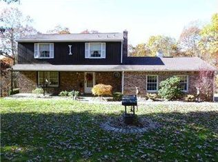 283 Thompson Hill Rd, Aliquippa, PA 15001