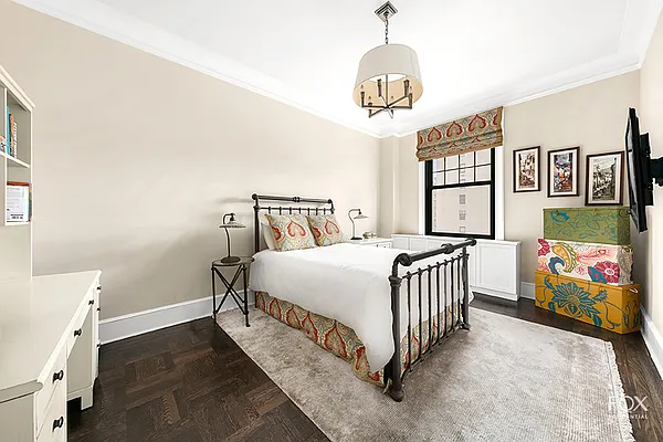 Sold by Fox Residential Group | media 5