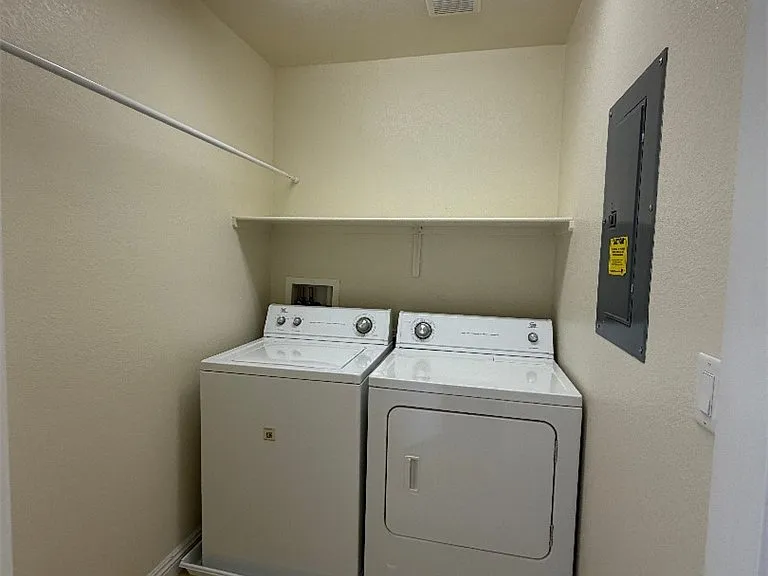 10024 Aspen Rose St #101 — Photo 20