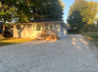 606 Ridgeview Dr, Salem, IN 47167