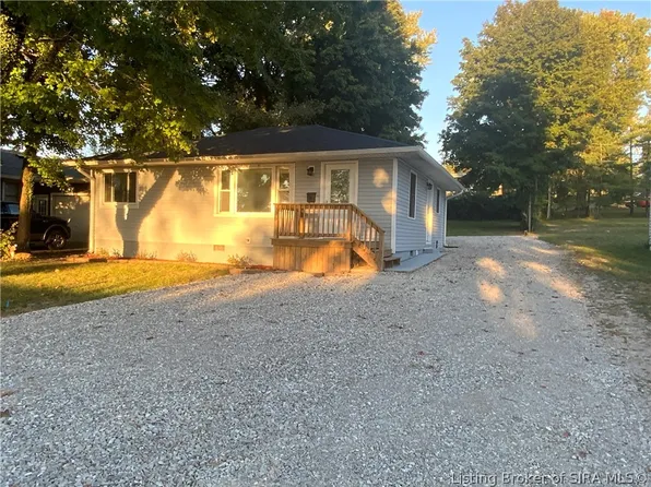 606 Ridgeview Drive, Salem, IN 47167