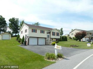 99 Independence Dr, Shippensburg, PA 17257