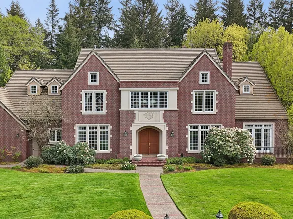 13616 NW Glendoveer Dr, Portland, OR 97231