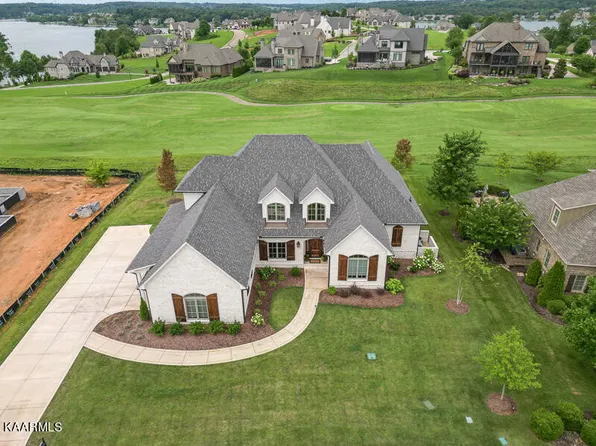 13485 Lighthouse Pointe Dr, Lenoir City, TN 37772