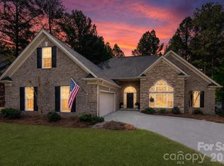 147 Honeysuckle Creek Loop, Mooresville, NC 28117