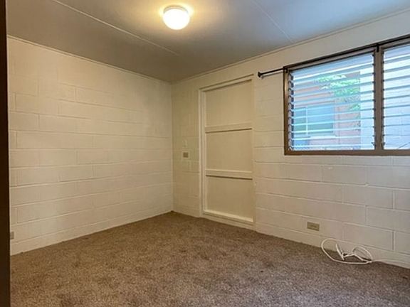 3rd image of 2721 Waialae Ave APT C