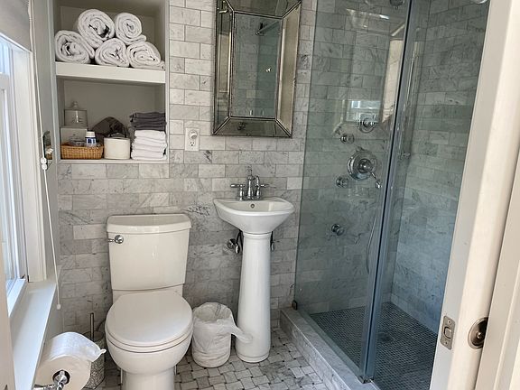 4th image of 214 Eustis Ave Unit 3