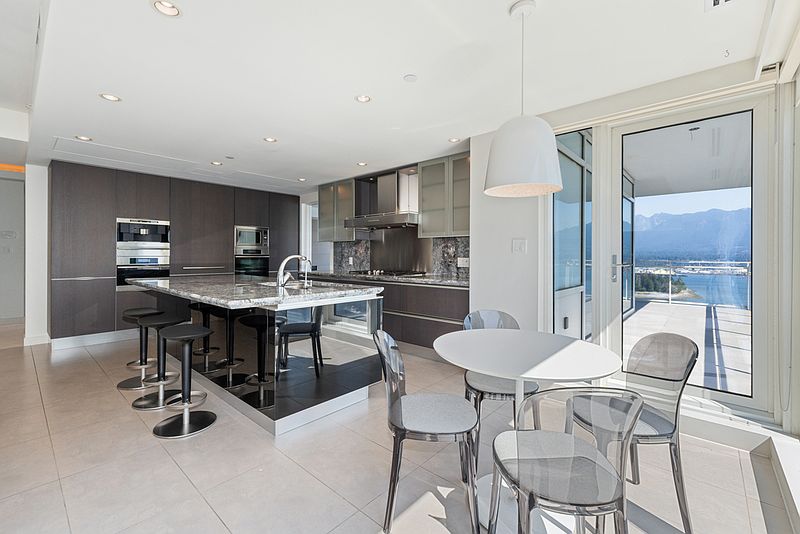 Vancouver Apartment for rent - 2 Bedrooms — photo 3
