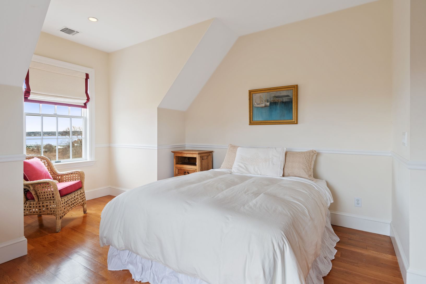  Bedroom two with Lake views