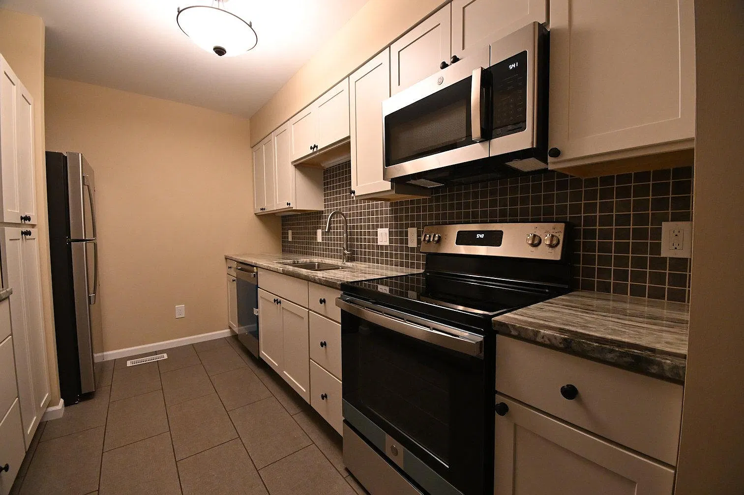 6328 Barrie Rd — Photo 2