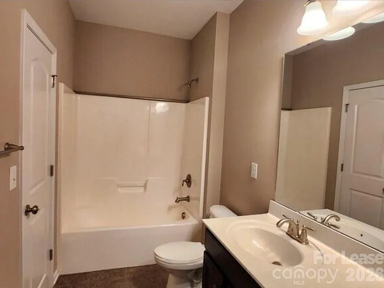 317 Montibello Dr — Photo 7