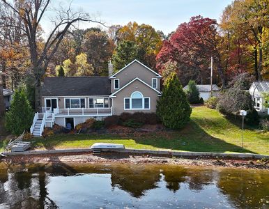 32696 Cable Pkwy, Dowagiac, MI, 49047