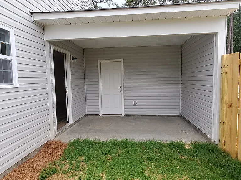 129 Nobility Dr — Photo 16