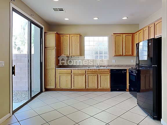 5th image of 6471 Goldfield St