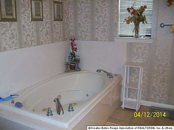 5th image of 2303-9 False River Dr
