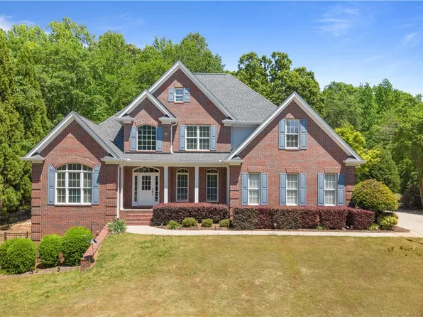 1031 Founders Lake Dr, Athens, GA 30606