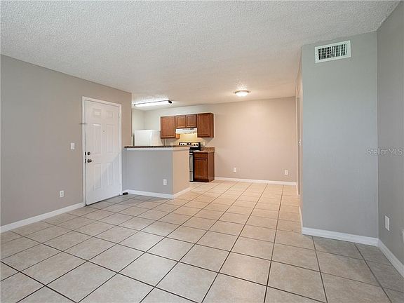 4th image of 2202 Cascades Blvd Unit 106