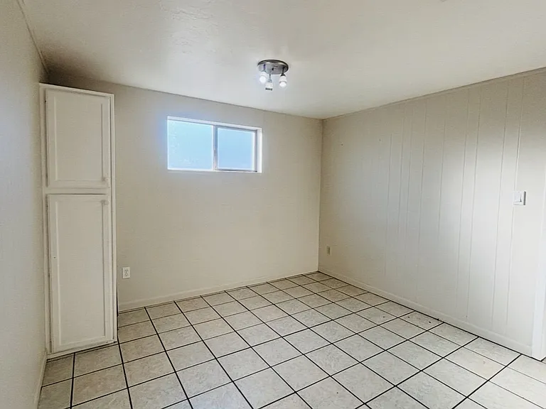 131 W Pastime Rd — Photo 6