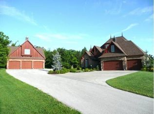 2138 W Blue Springs Rd, Brookline, MO 65619