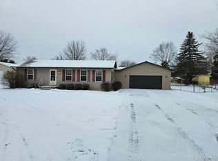 524 E Main St, Vernon, MI 48476