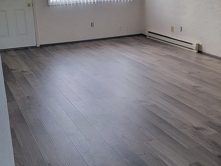 209 Cleveland Ct — Photo 5