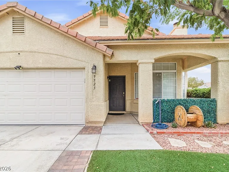 9523 Observer St — Photo 4