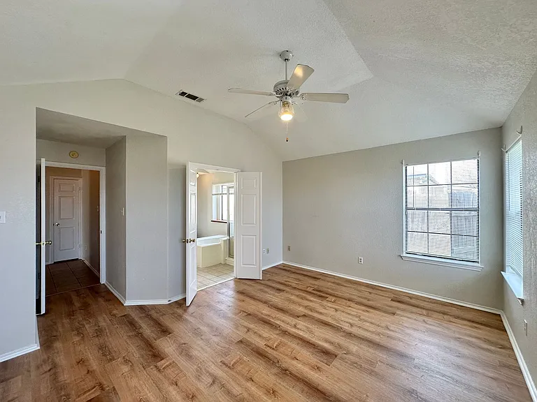 607 Hogan Dr — Photo 27