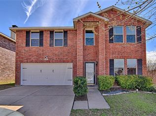 602 Silvertop Rd, Arlington, TX 76002