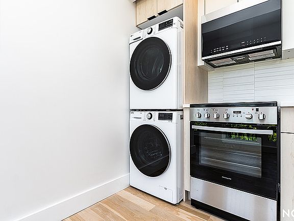 3rd image of 193 Graham Ave #4O
