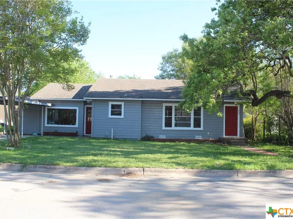 305 E Live Oak St, Burnet, TX 78611