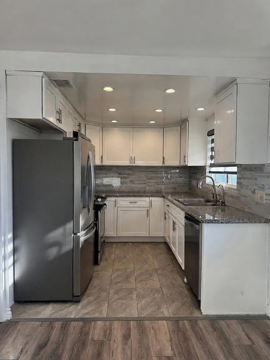 412 Burchett Street — Photo 4