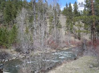 6571 Ahtanum Rd, Yakima, WA 98903